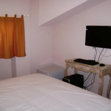 Al Terrazzo בית הארחה